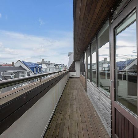 Penthouse Apt On The Shopping Street-Free Parking Рейк'явік Екстер'єр фото