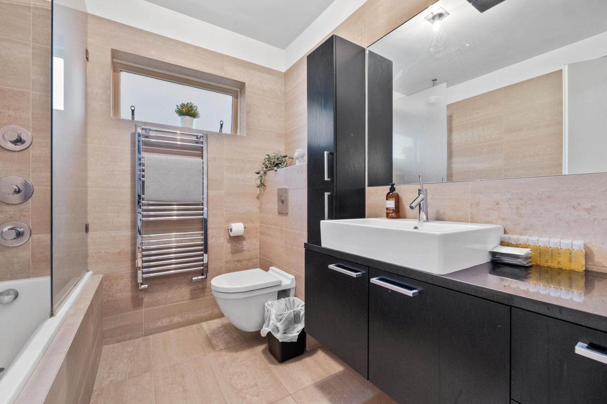 Penthouse Apt On The Shopping Street-Free Parking Рейк'явік Екстер'єр фото
