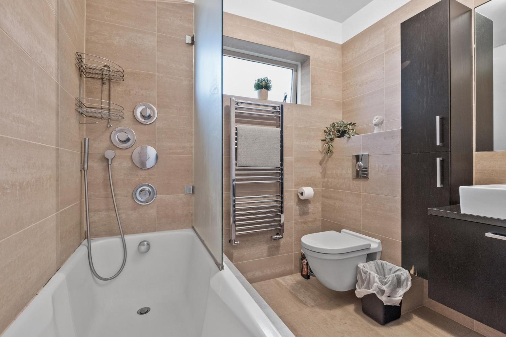 Penthouse Apt On The Shopping Street-Free Parking Рейк'явік Екстер'єр фото